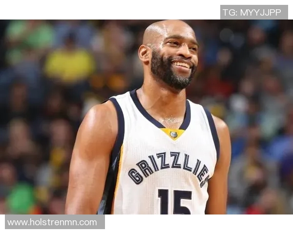 卡特死亡之扣背后的传奇故事与篮球历史的深远影响 卡特死亡之扣背后的传奇故事与篮球历史的深远影响