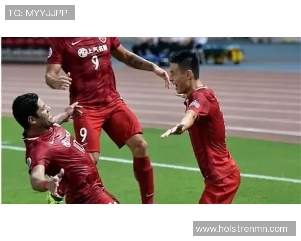 赫尔辛与托尔斯的激烈对决揭开足球战幕的精彩篇章 赫尔辛与托尔斯的激烈对决揭开足球战幕的精彩篇章